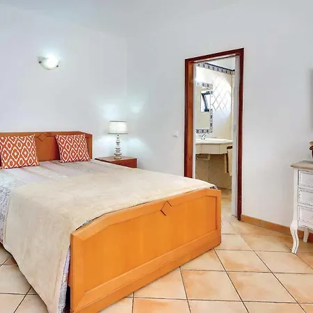 Nobre Vila *